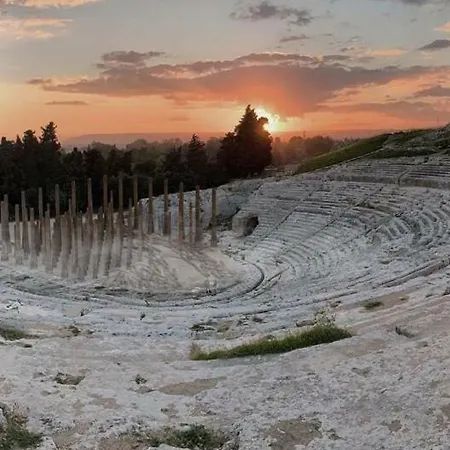 Dionisea Apartment Syracuse